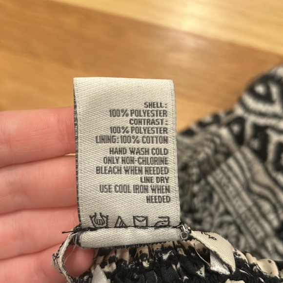 Patterned Sundress - Picture 4 of 4